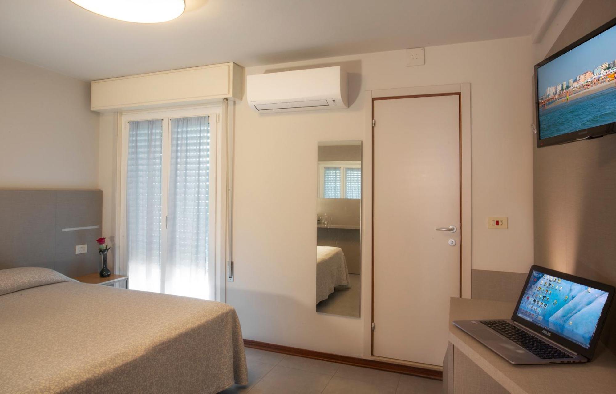 Hotel Norma Misano Adriatico Δωμάτιο φωτογραφία